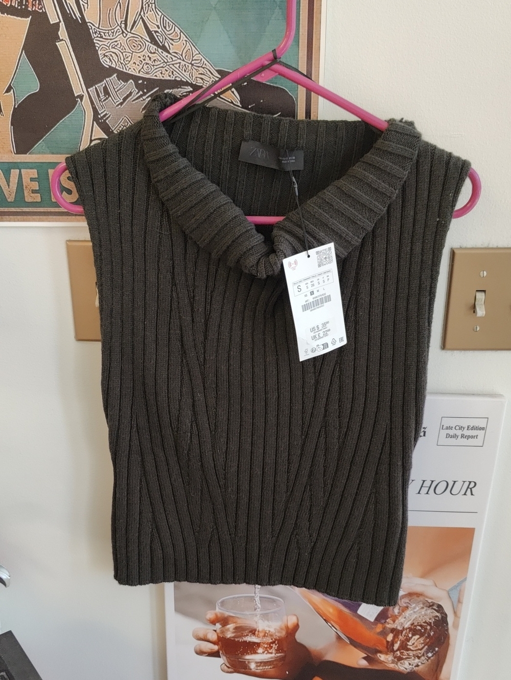 Zara Dark Olive Ribbed V‑Neck Sleeveless Sweater Vest